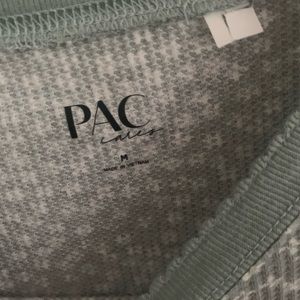 Long sleeve green flower shirt